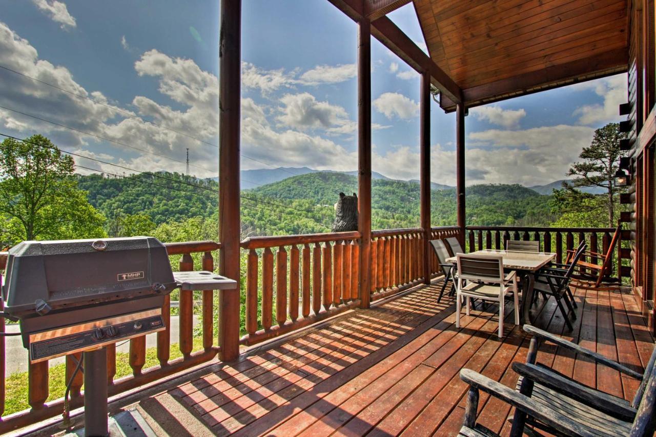 Expansive Gatlinburg Cabin Hot Tub, Deck And Grill! Exterior foto