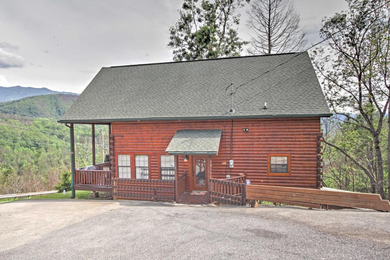 Expansive Gatlinburg Cabin Hot Tub, Deck And Grill! Exterior foto
